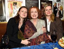 Iva Janžurová, Sabina Remundová a Theodora Remundová