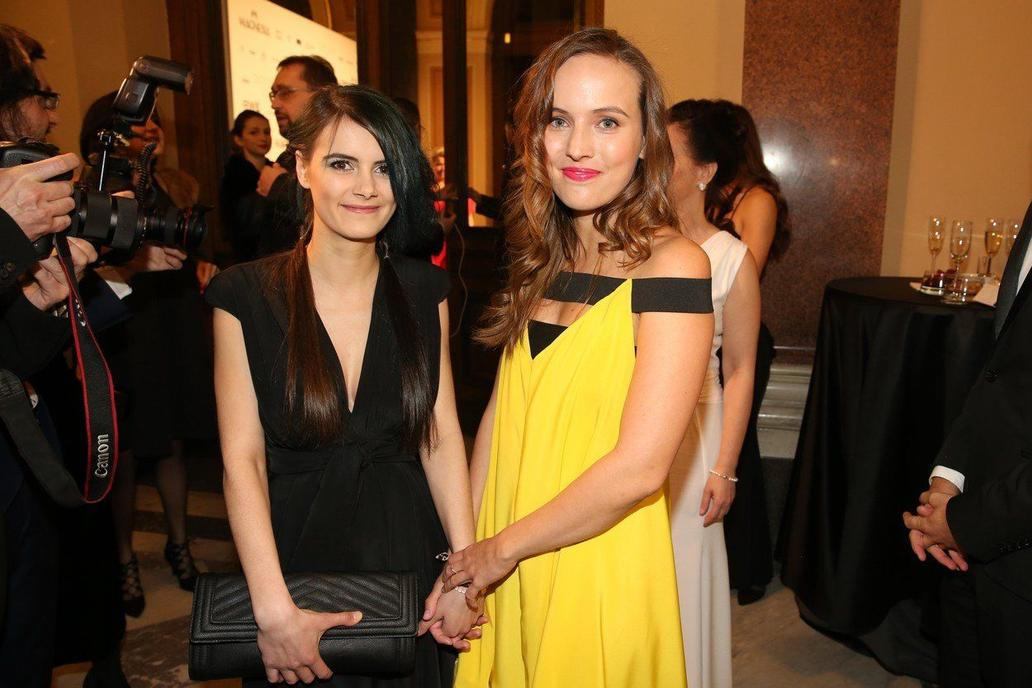 Tereza a Sára Voříšková, žena.cz