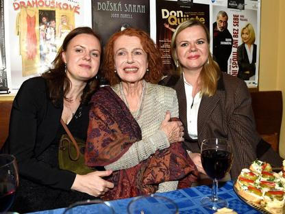 Iva Janžurová, Sabina Remundová a Theodora Remundová