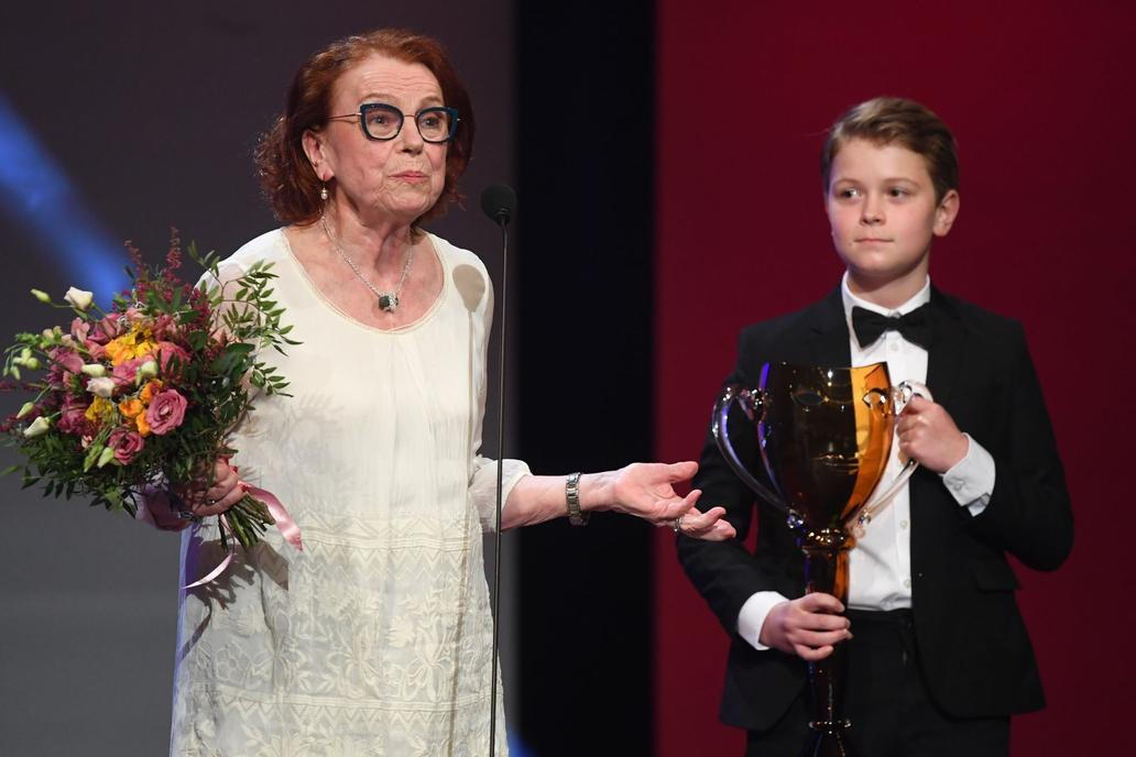 Thálie, Iva Janžurová