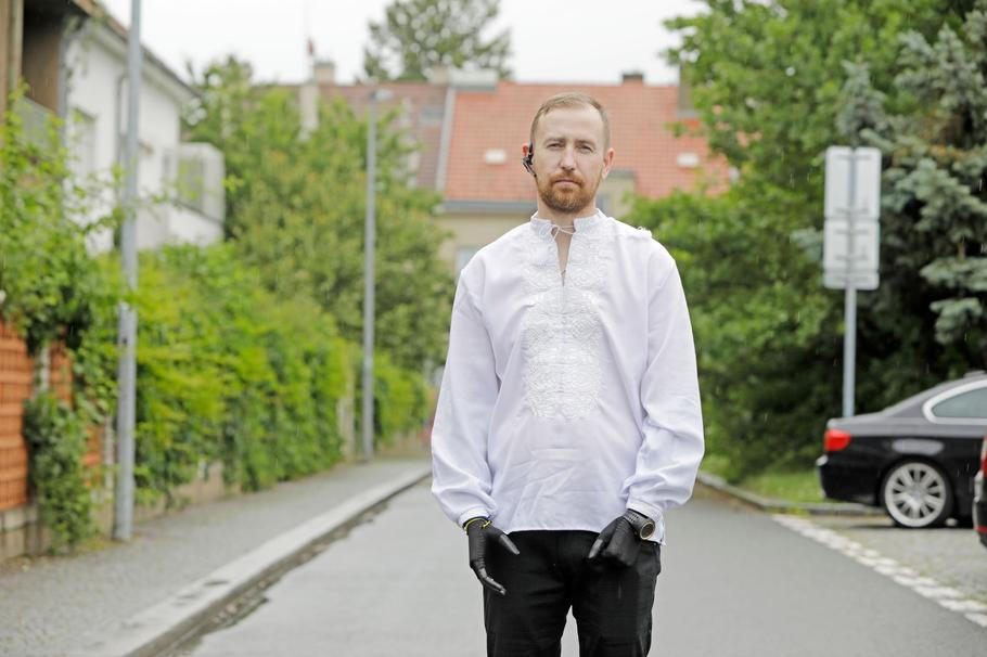 Komunitním centru pro válečné veterány Praha, vedle ÚVN, Ukrajinští zdravotníci a veteráni, válečný veterán, Volodymyr Symany