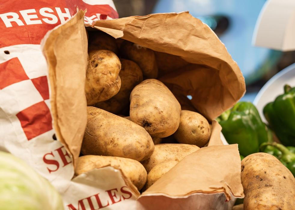 Five Guys, fastfood, jídlo, hamburger, burger, hranolky, gastronomie, Praha