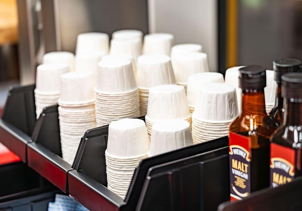 Five Guys, fastfood, jídlo, hamburger, burger, hranolky, gastronomie, Praha