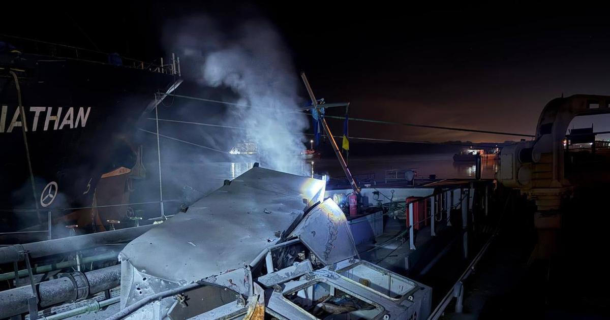 Parádní ukrajinská trefa. Rusové o škodách mlží, snímky ukazují, jak moc je úder bolí