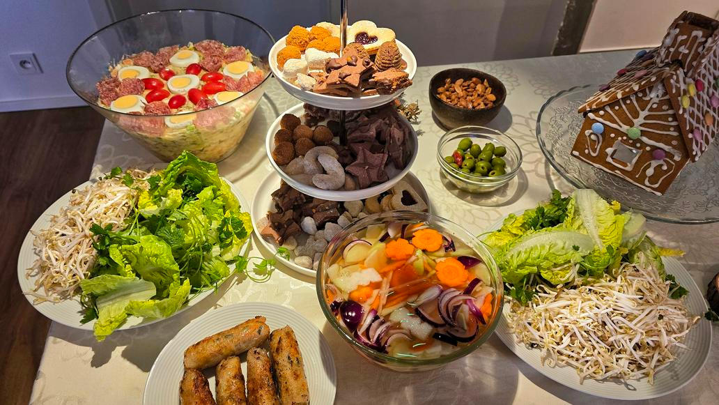 Vedle kapra nebo řízků se u Smržových objevují i smažené závitky.