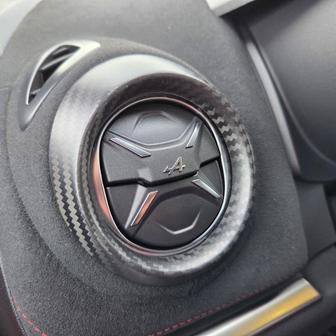 I výdechy ventilace upozorňují, jakou značkou jedete.