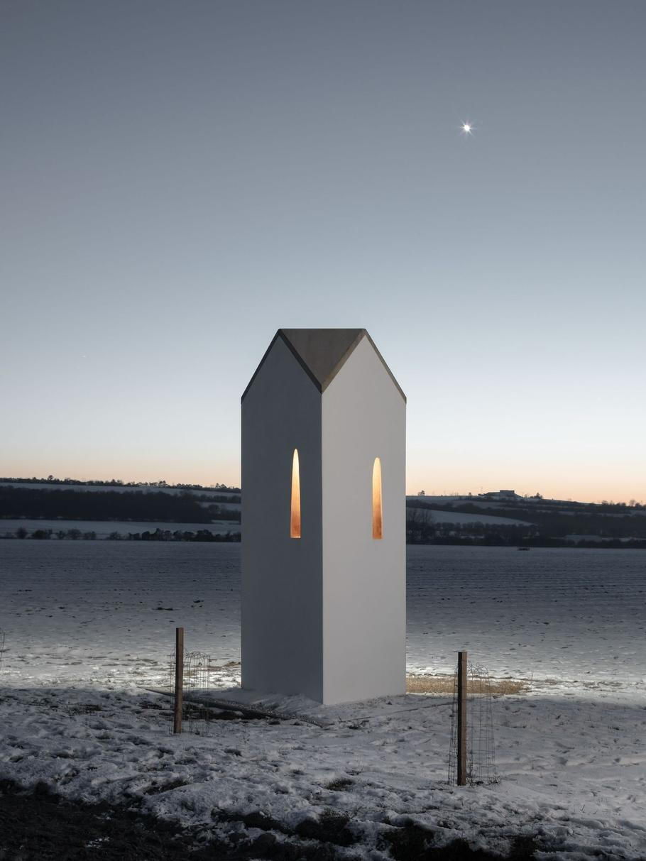 V současné formě se mísí tradice s moderním detailem. 