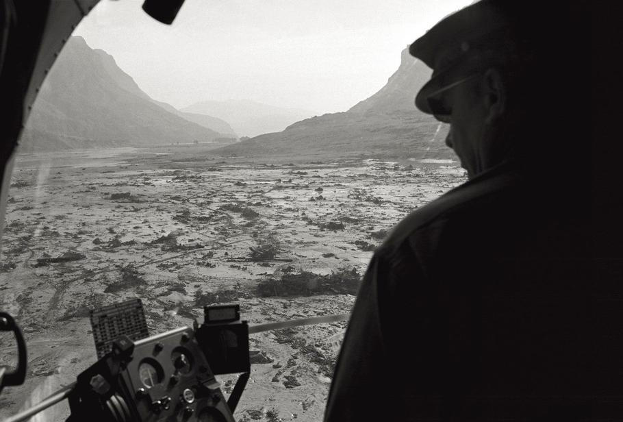 Megatsunami smetla města i vesnice, zanechala za sebou tisíce obětí.