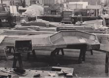 V modelárně mezitím nezaháleli. Vytvořili maketu budoucí palubní desky kvůli ověřování vhodnosti rozložení ovládacích a kontrolních prvků.