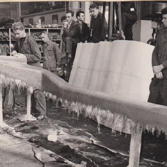 Laminování bylo ve Škodovce velkou technologickou novinkou, která vzbudila značnou pozornost.