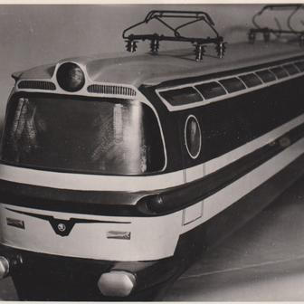 Protože lokomotiva měla zamířit hlavně na vývoz, experimentovalo se s atraktivními barevnými kombinacemi již ve stádiu malého modelu.