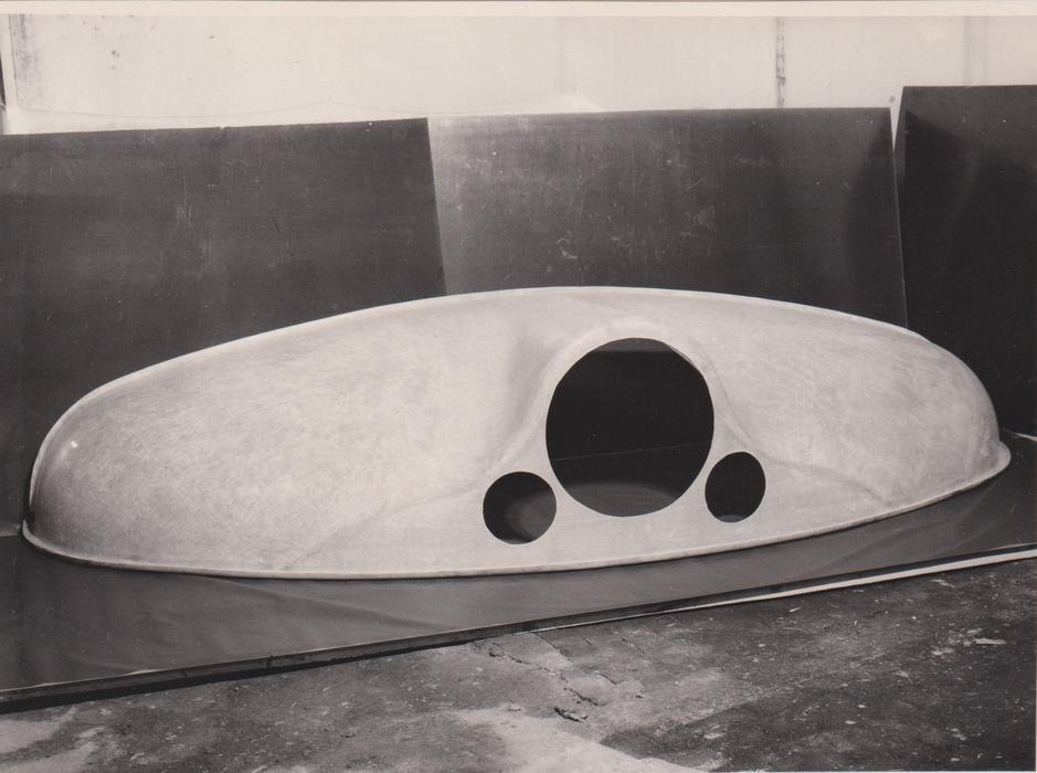 Ještě před Laminátkou dostal střešní díl ze sklolaminátu prototyp E 479.0. 