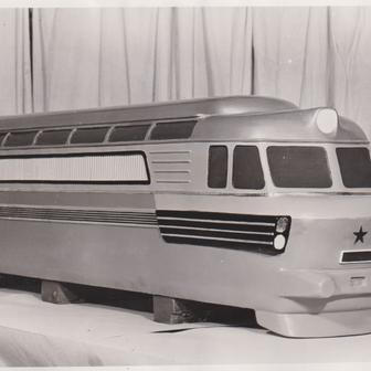 Takto měla Laminátka původně vypadat. Návrh od Františka Kardause, autora tvarů tramvaje T3, je poněkud poplatný době.