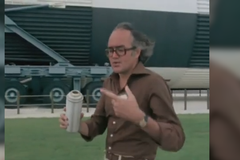 James Burke, kterému je dnes 89 let, vytvořil dechberoucí záběr díky skvělému načasování s přesností na sekundy. 