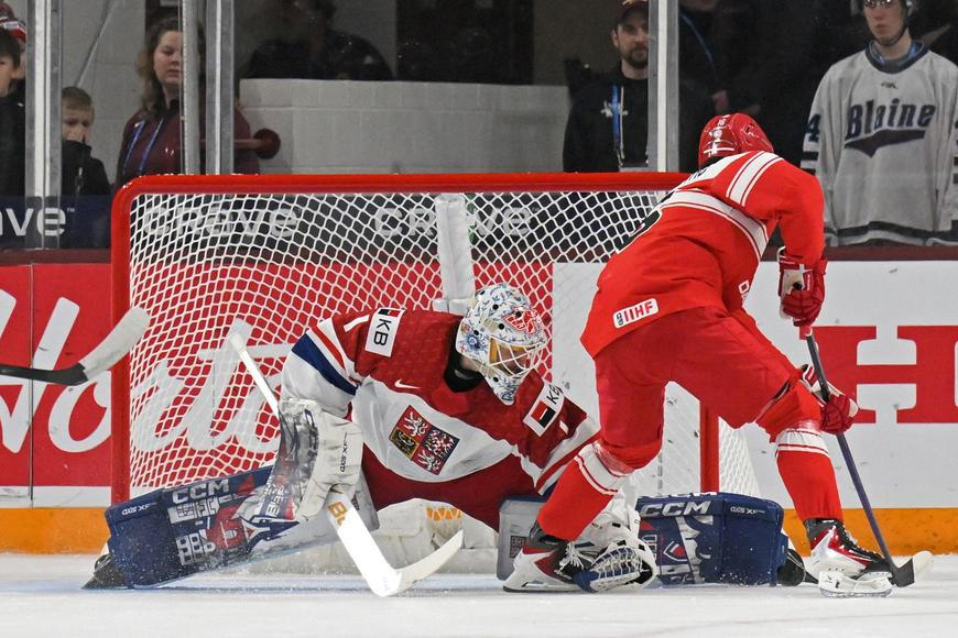 "Skočil jsem tam a vyšlo to." Maříkův parádní zákrok byl klíčem k pohodové výhře