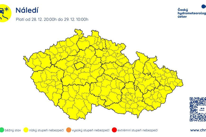 Řidiči pozor! Na silnicích v celém Česku se bude tvořit náledí, varují meteorologové