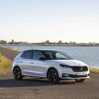 Čtyřválec dostal upravená vahadla nebo sací komoru, tlumič vibrací, který je sice konstrukčně stejný jako u verze se 110 kW, je vyrobený z odolnějšího materiálu. Použití odolnějších materiálů se týká i dalších komponentů.