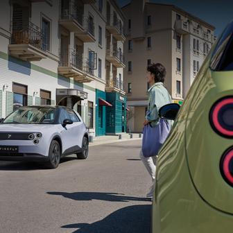 V roce 2026 vstoupí na český trh oficiálně čínská automobilka Nio, zatím dostupná pomocí individuálních dovozů, i se svou druhou značkou firefly. Ta má v nabídce jediný malý elektrický hatchback s dojezdem 330 km na jedno nabití a s cenami v Rakousku v přepočtu od asi 726 tisíc korun.