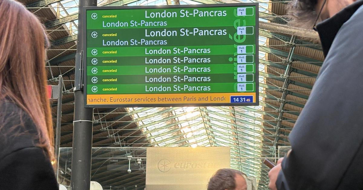 Železniční trať pod kanálem stojí. Jet vlakem z Londýna do Paříže je teď složité