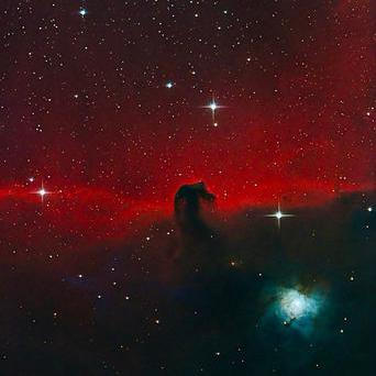 Vesmírný kůň na obloze: Symbolická podívaná nad Havají uchvátila astronomy.