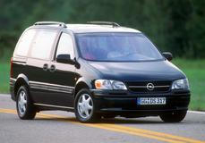 Třicet let má v roce 2026 Opel Vectra B s karoserií kombi a rovněž zapomenuté velké MPV Sintra těžící z technicky koncernu GM, kam Opel tehdy patřil. Stejné auto se totiž docela úspěšně prodávalo v USA jako Chevrolet nebo Pontiac. Ostatně Sintra se v Americe i vyráběla. Jenže prodejně nikdy neprorazila jako rivalové, na čemž se podílel i katastrofální crash test v roce 1998 a nedostatečná kvalita materiálů a zpracování. Výroba skončila v roce 1999.