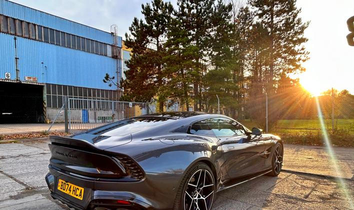 Aston Martin Vanguish