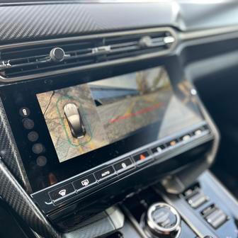 Aston Martin Vanquish.