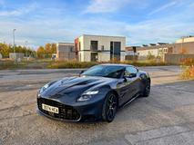 Aston Martin Vanquish.