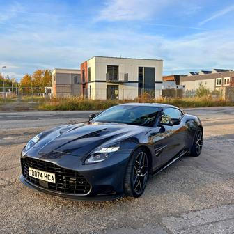 Aston Martin Vanquish.