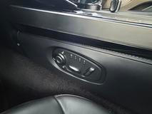 Aston Martin Vanquish.