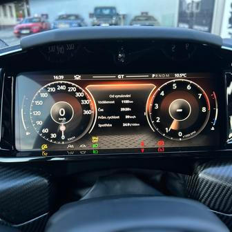 Aston Martin Vanquish.