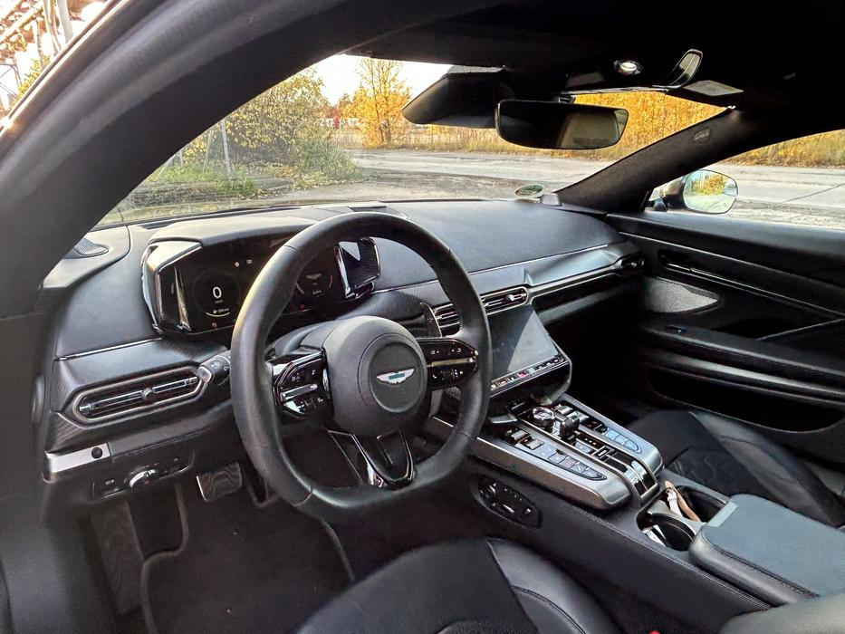 Aston Martin Vanquish.