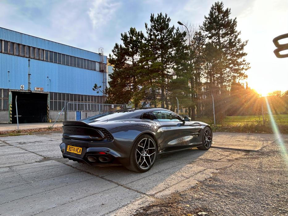 Aston Martin Vanquish.