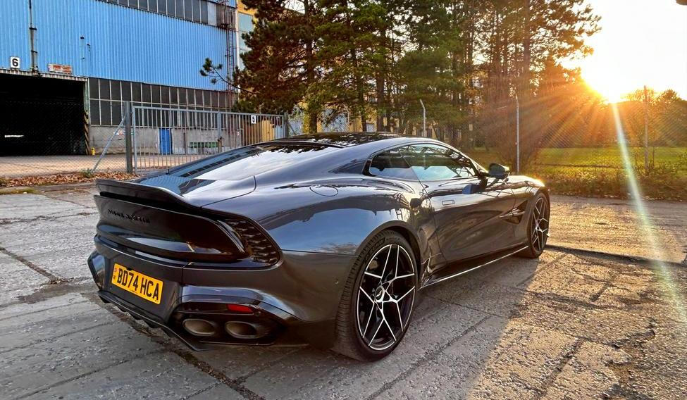 Aston Martin Vanguish