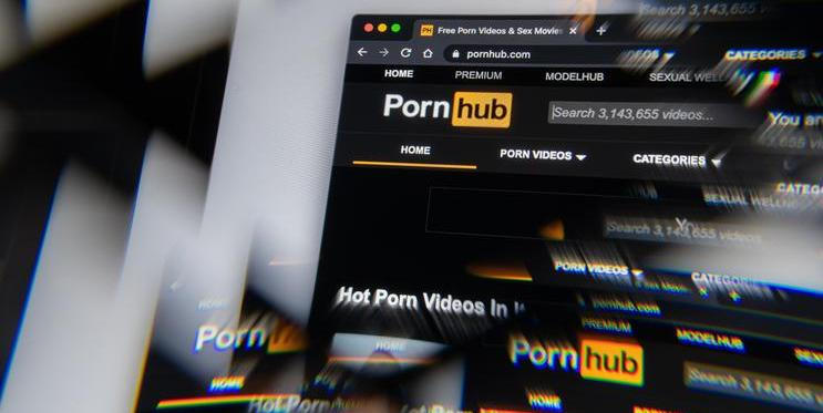 Pornhub Year in Review každoročně nabízí nečekaně otevřený pohled na to, co lidi po celém světě zajímá, přitahuje a fascinuje.