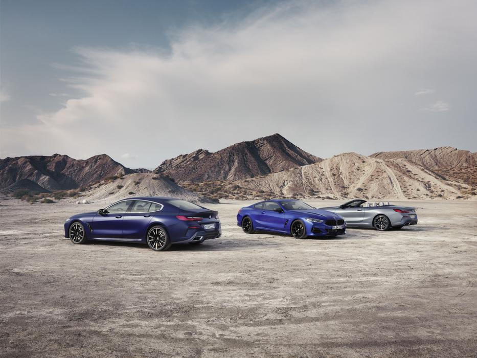 Nižší prodeje i celkové stáří pak poslaly do automobilového důchodu i BMW řady 8, které vznikalo jako kupé, kabriolet nebo čtyřdveřová limuzína. Přímého nástupce BMW nejspíše nepředstaví, zájemci tak budou muset sáhnout třeba po řadě 7 nebo M5.