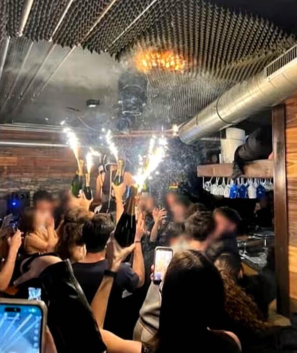 Z noční oslavy se stala tragédie. Crans-Montana truchlí