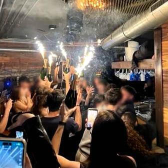 Z noční oslavy se stala tragédie. Crans-Montana truchlí