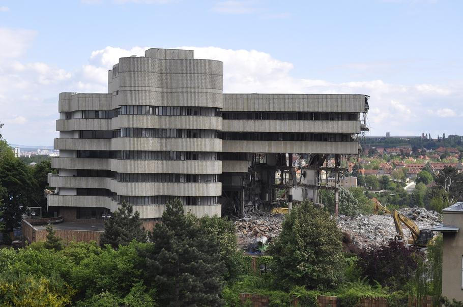 Hotel Praha byl stržen se zemí v roce 2014.