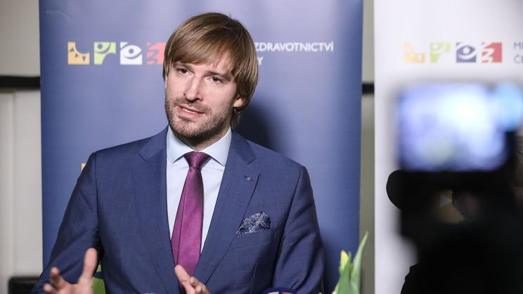 Ministr zdravotnictví Adam Vojtěch, tisková konference, portrét, 2. 4. 2019