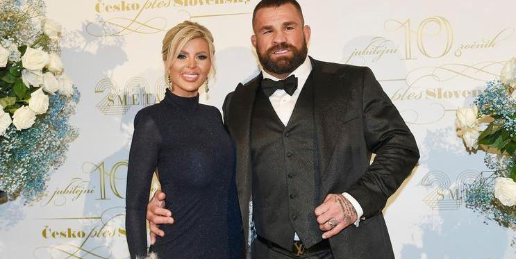 Lela a Karlos Vémola