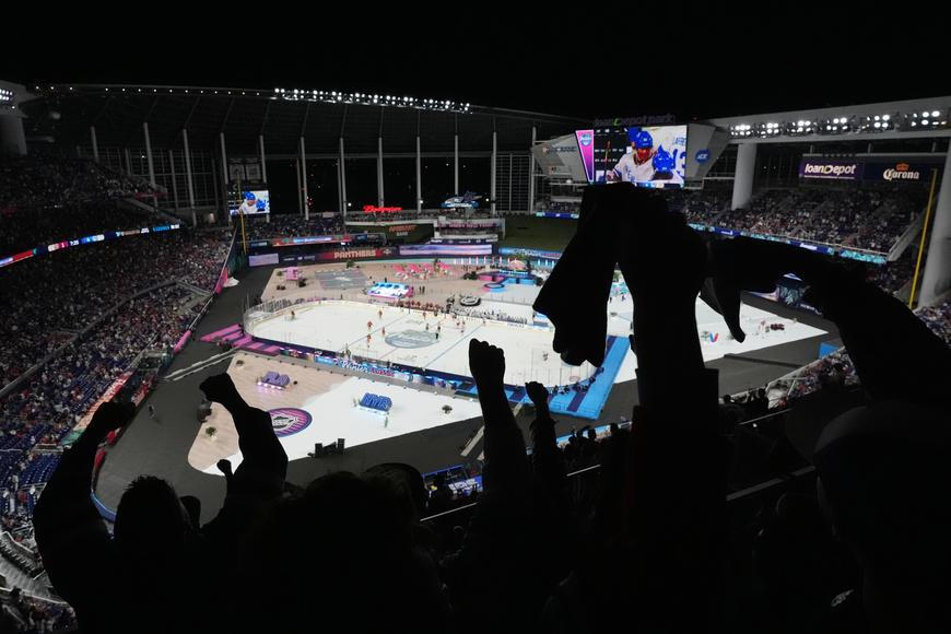 Zibanejad pod širým nebem předvedl fantastický výkon a napodobil Pastrňákovu show