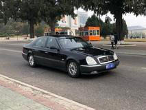 Toto už je limuzína Zunma, která nebyla příliš úspěšná a montovala se na základě licence SsangYongu na model Chairman vycházející z techniky Mercedes-Benz.