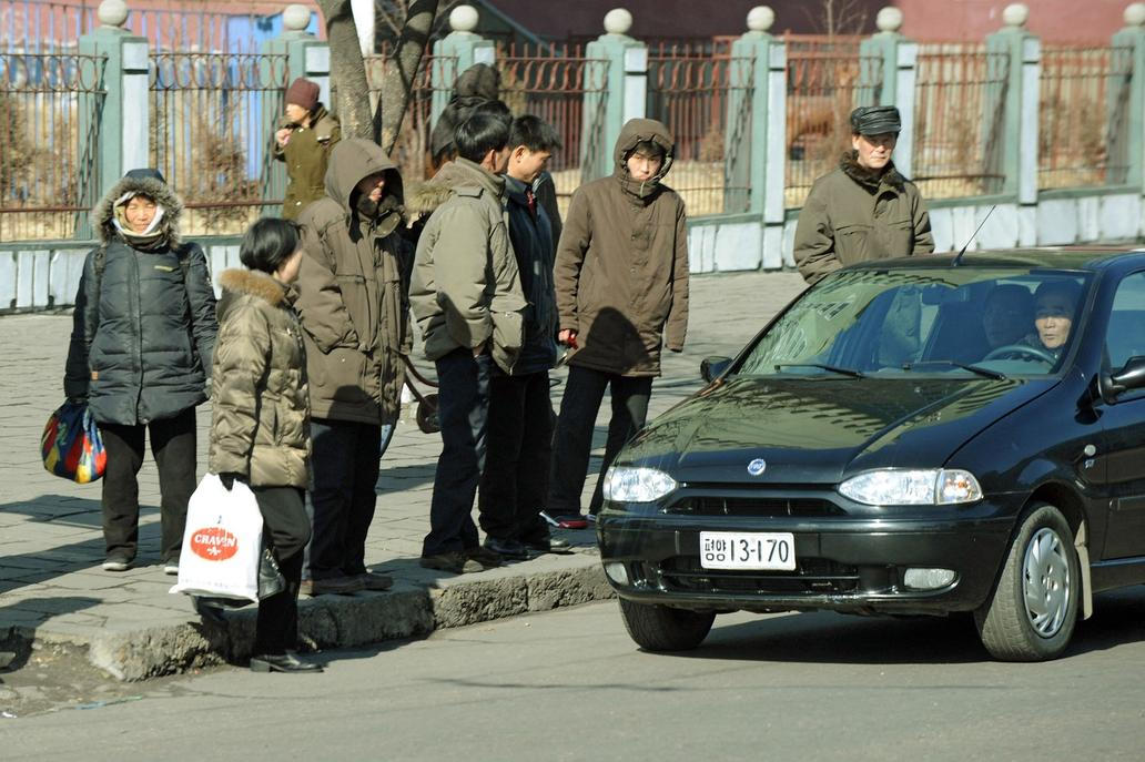 Automobilka vznikla v době, kdy se obě části Korejského poloostrova sbližovaly. Sedanů Hwiparam nakonec do roku 2006 vzniklo asi 500 kusů. Z vietnamských sad dělala Pyeonghwa chvilku také Fiat Doblo.