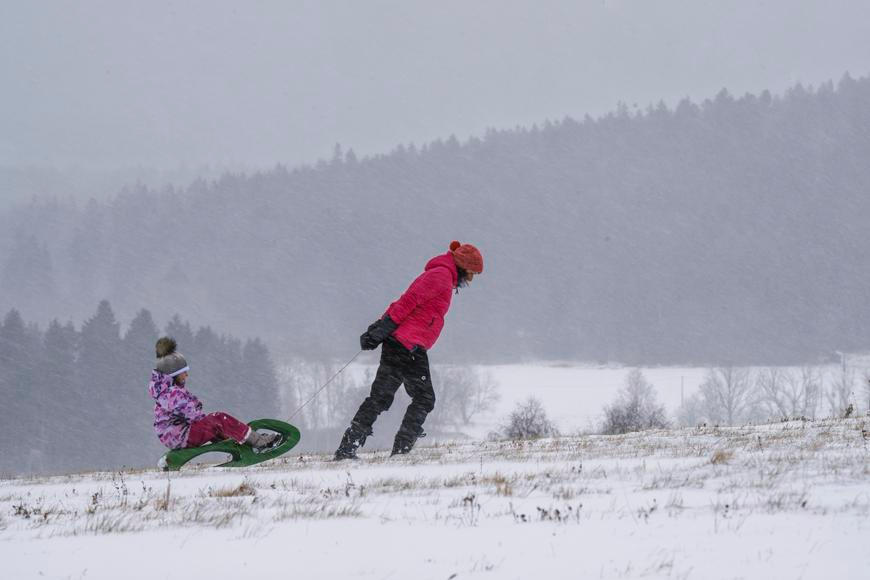 Noční teploty budou klesat až k minus 16 stupňům, varují meteorologové