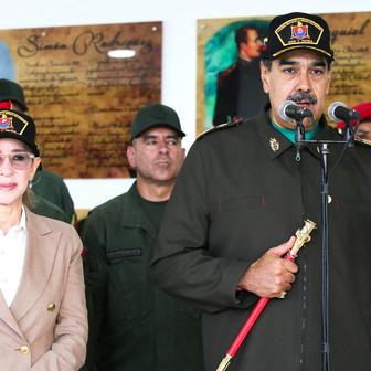 „První bojovnice“ místo první dámy