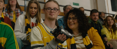 Martin Polišenský jako Šimon a Petra Polnišová v komedii Dream Team.