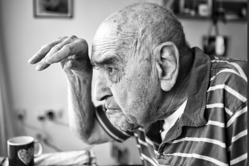 Dožili se sta let navzdory těžkým osudům. Co skrývají jejich příběhy?