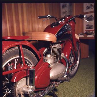 Jawy jsou ale s tuzemskými silnicemi samozřejmě neodmyslitelně spjaté.