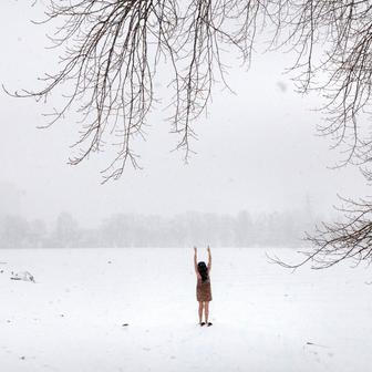 Ledová voda místo Jordánu: Ukrajinci slaví Zjevení Páně i v době války